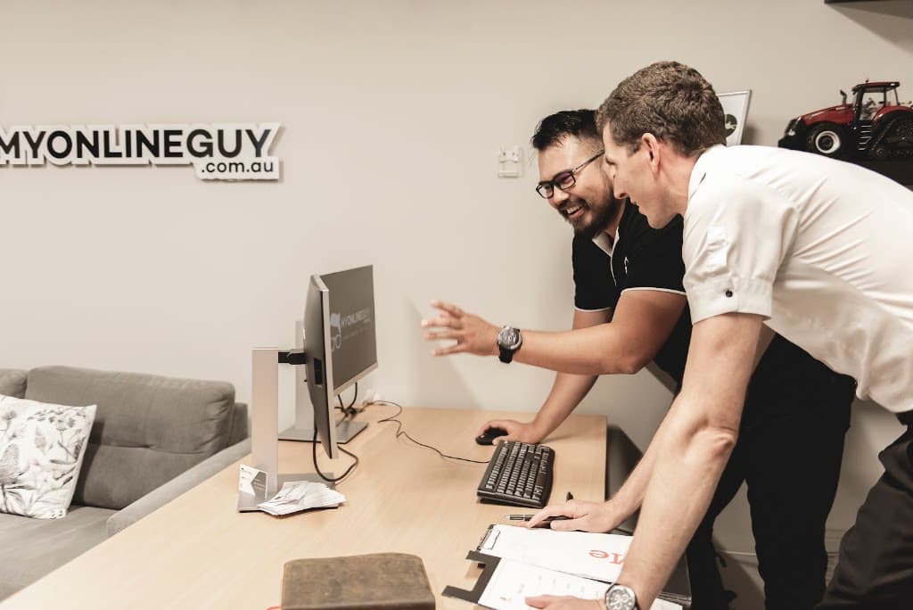 MyOnlineGuy - Websites & Ads